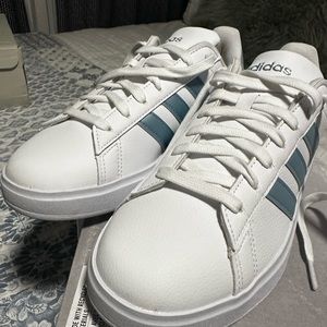 New Adidas Grand Court 2.0 Baby Blue Size 8